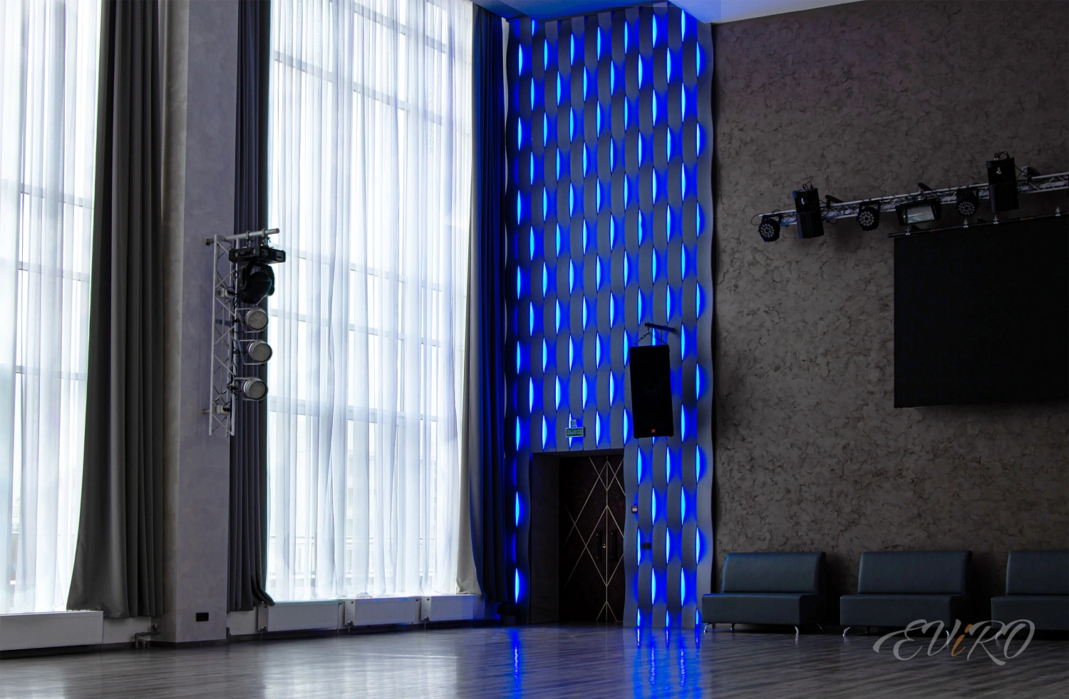 Реконструкция Дворца Культуры Железнодорожников с использованием гипсовых 3D панелей с LED подсветкой